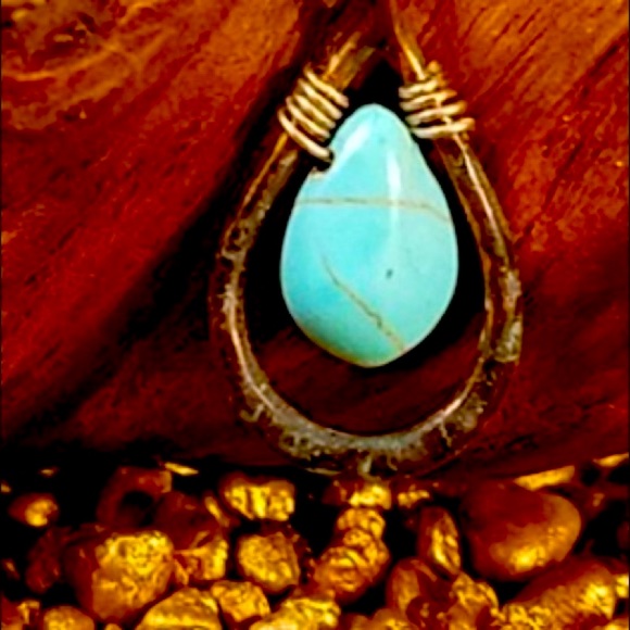 Rain Drop Boho Turquoise Stone Necklace - Picture 5 of 12